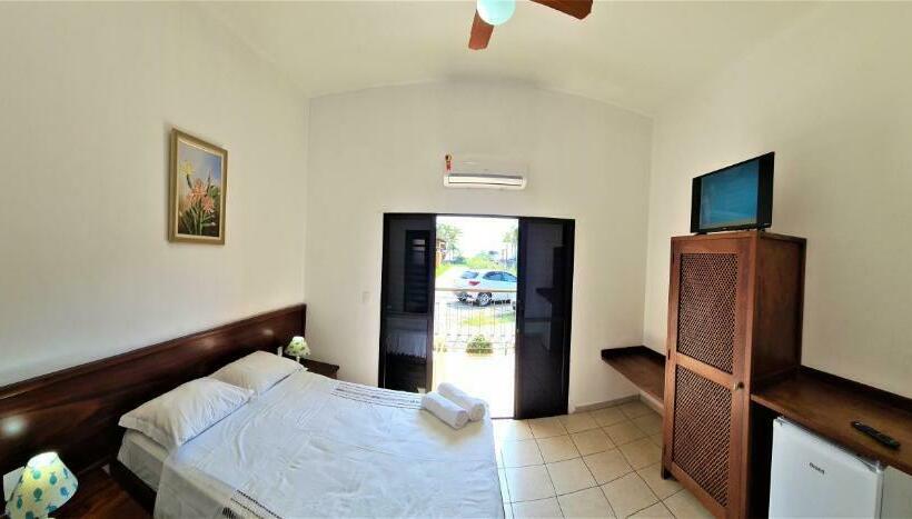 جناح مزود بتراس, Pousada Casa Amarela