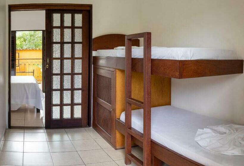 جناح مزود بتراس, Pousada Casa Amarela