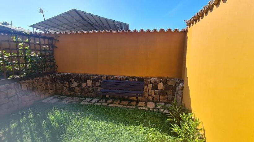 جناح, Pousada Casa Amarela