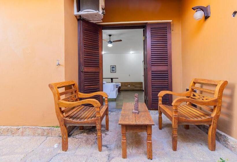 جناح ديلوكس, Pousada Casa Amarela