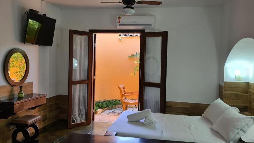 デラックススイート, Pousada Casa Amarela