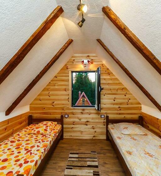 اتاق استاندارد با سرویس بهداشتی مشترک, Hostel Highlander