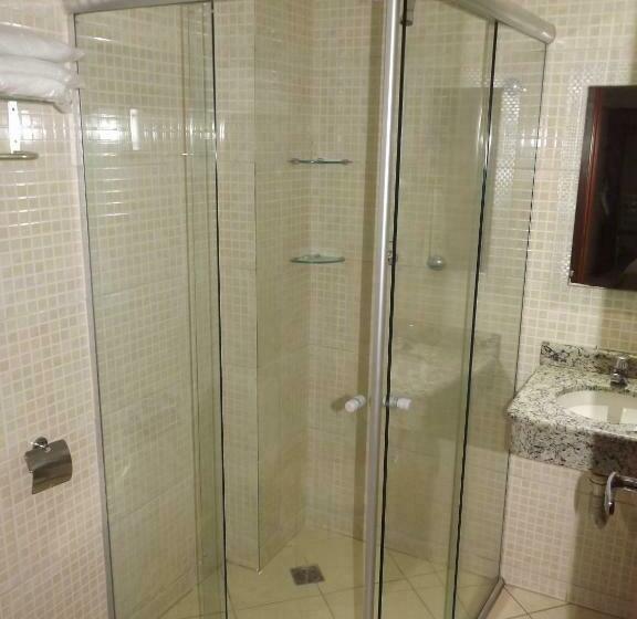 חדר סטנדרט לשלושה, Alfa Plaza