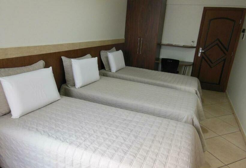 חדר סטנדרט לשלושה, Alfa Plaza