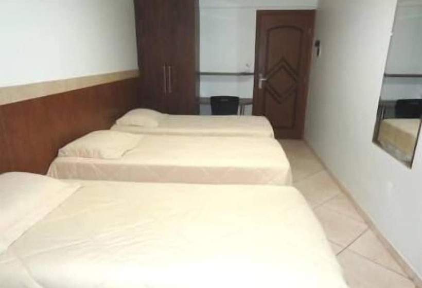 חדר סטנדרט לשלושה, Alfa Plaza