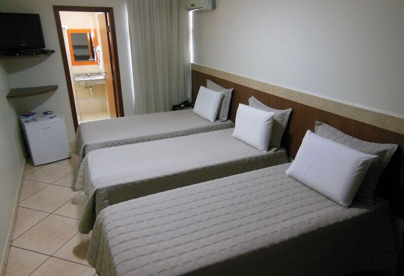 חדר סטנדרט לשלושה, Alfa Plaza