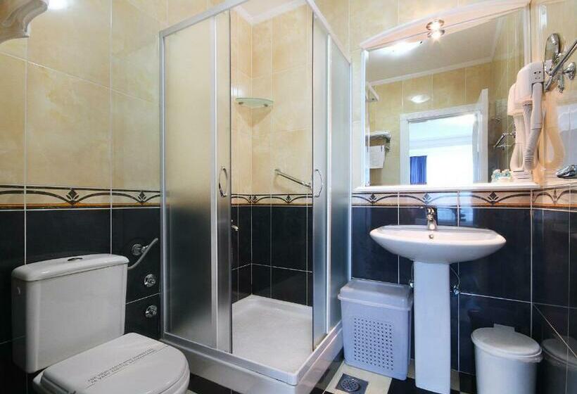 استودیوی استاندارد, Bella Vista