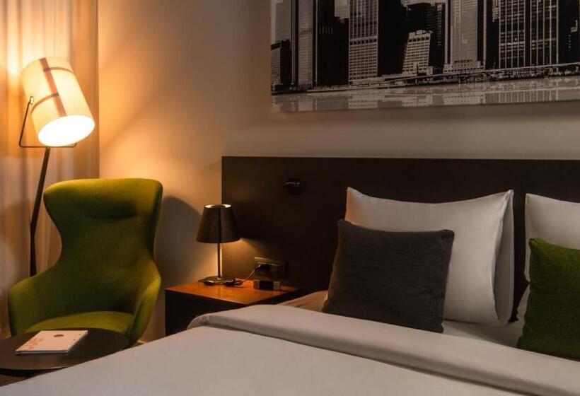 اتاق سوپریور, Crowne Plaza Podgorica, An Ihg