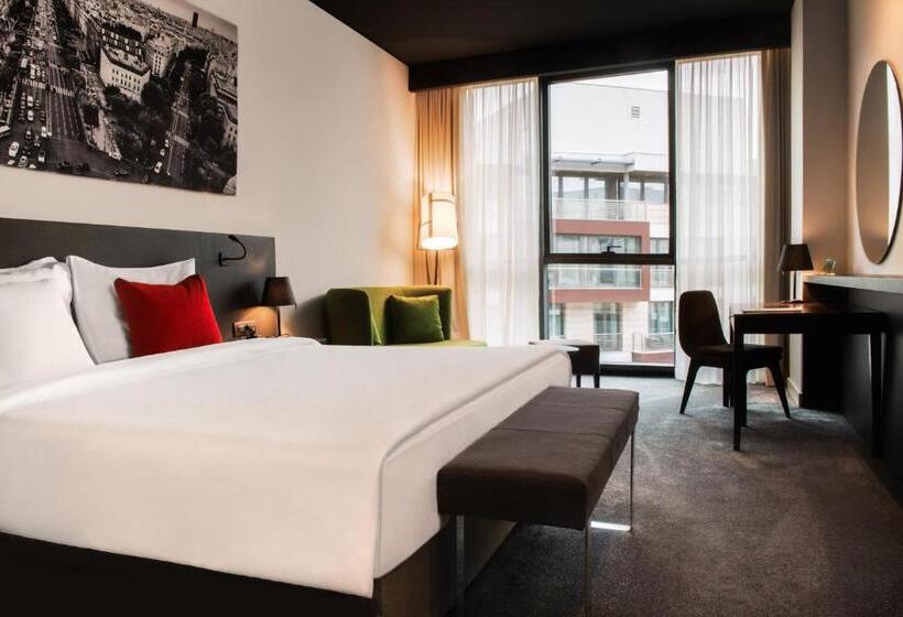 اتاق پرمیوم, Crowne Plaza Podgorica, An Ihg