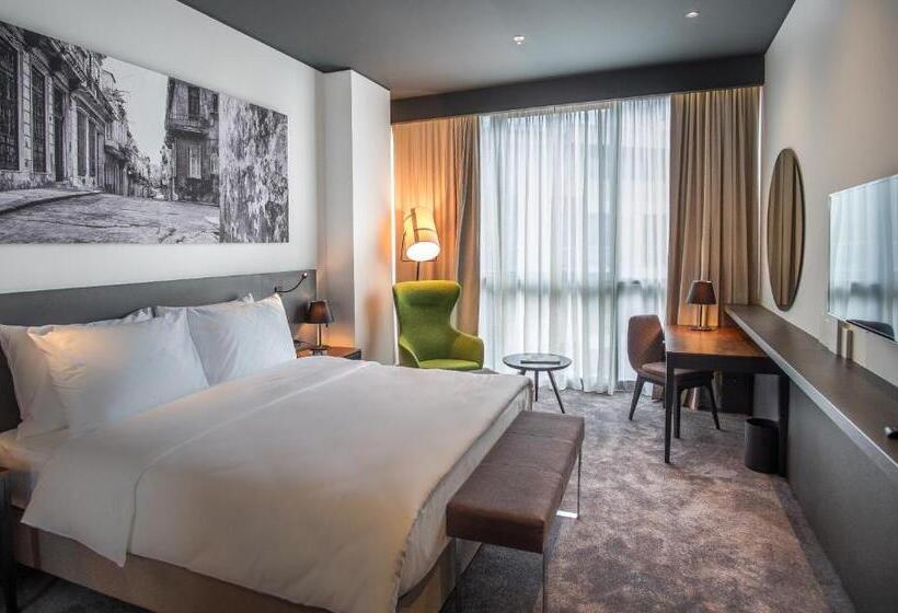 سوییت, Crowne Plaza Podgorica, An Ihg