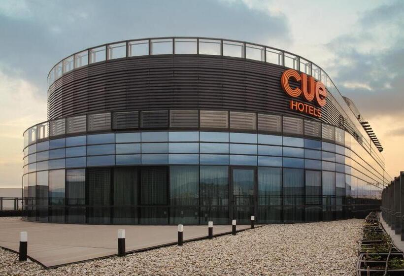 سوئیت پنت هاوس, Crowne Plaza Podgorica, An Ihg