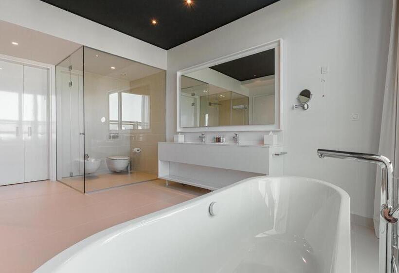 سوئیت پنت هاوس, Crowne Plaza Podgorica, An Ihg