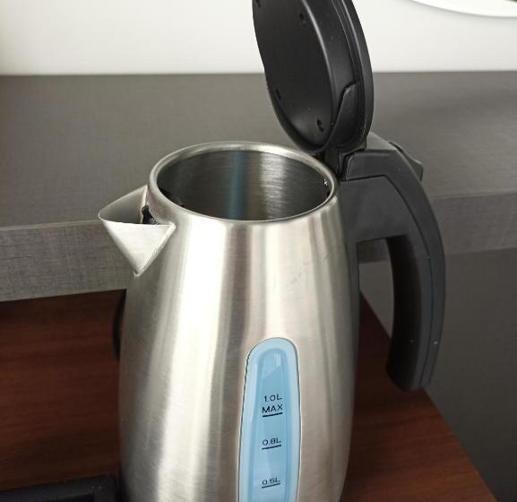 اتاق استاندارد با تخت بزرگ برای معلولان, Crowne Plaza Podgorica, An Ihg