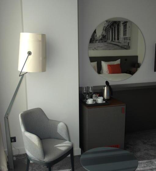 اتاق استاندارد با تخت بزرگ برای معلولان, Crowne Plaza Podgorica, An Ihg