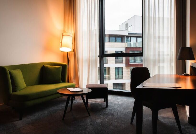 اتاق پرمیوم, Crowne Plaza Podgorica, An Ihg