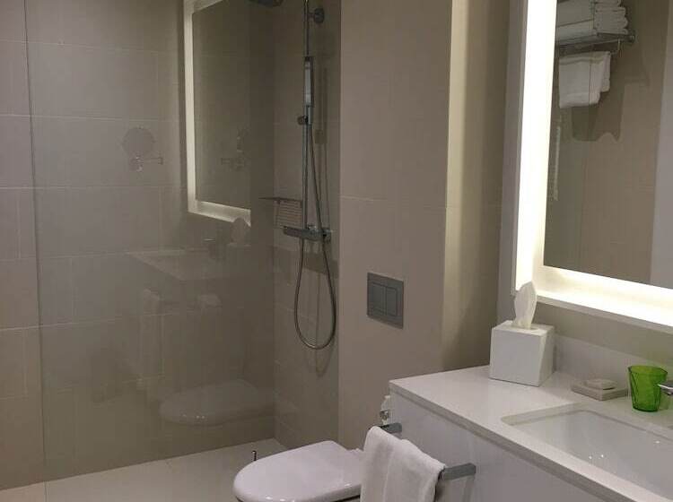 اتاق پرمیوم, Crowne Plaza Podgorica, An Ihg