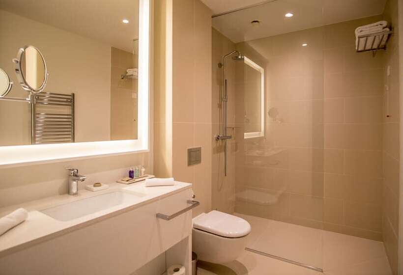 اتاق پرمیوم, Crowne Plaza Podgorica, An Ihg