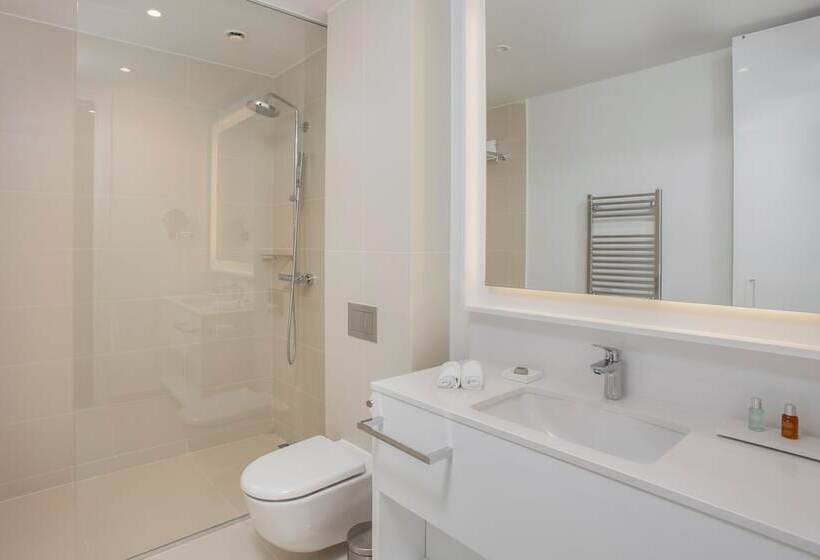 سوییت, Crowne Plaza Podgorica, An Ihg