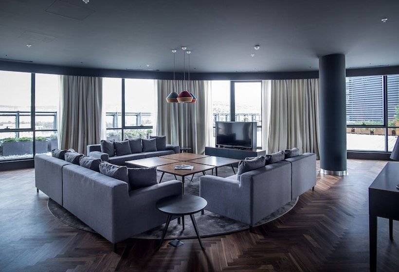 سوییت, Crowne Plaza Podgorica, An Ihg