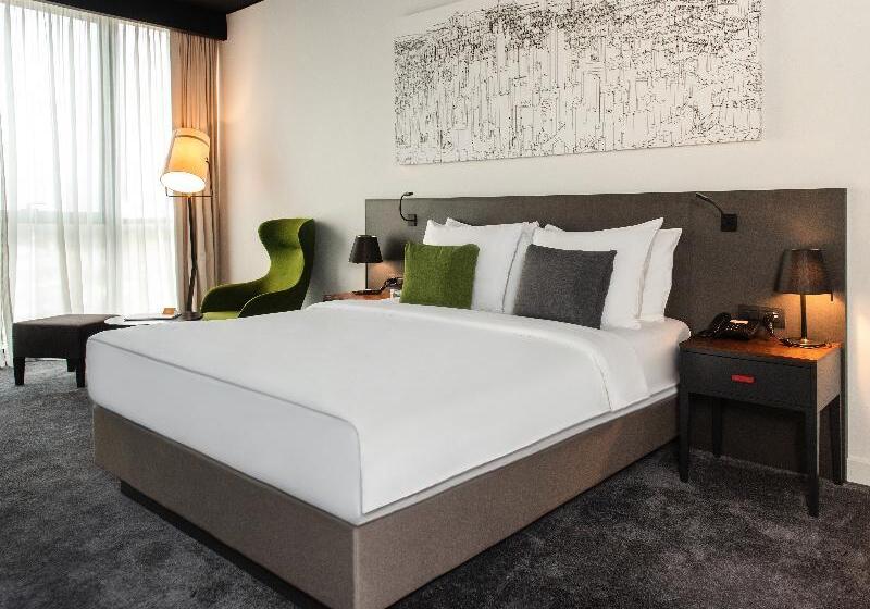 اتاق سوپریور, Crowne Plaza Podgorica, An Ihg