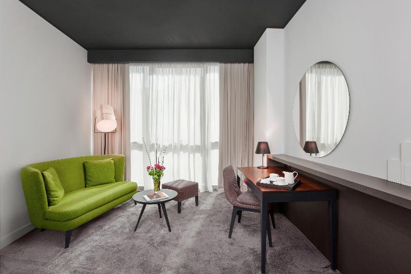 سوییت جونیور, Crowne Plaza Podgorica, An Ihg