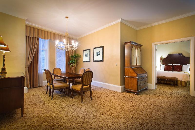 اتاق پرمیوم, Crowne Plaza Podgorica, An Ihg