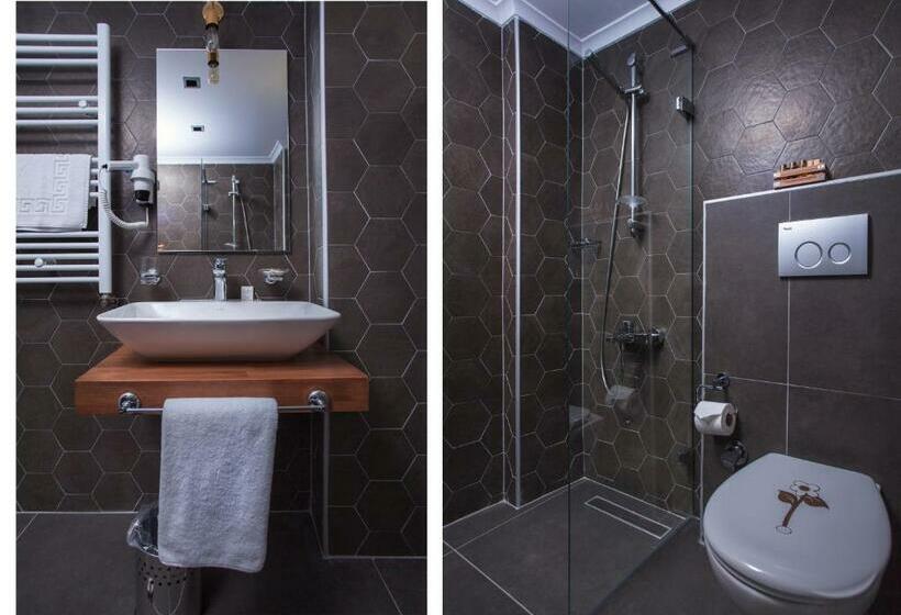 غرفة ديلوكس, Cura