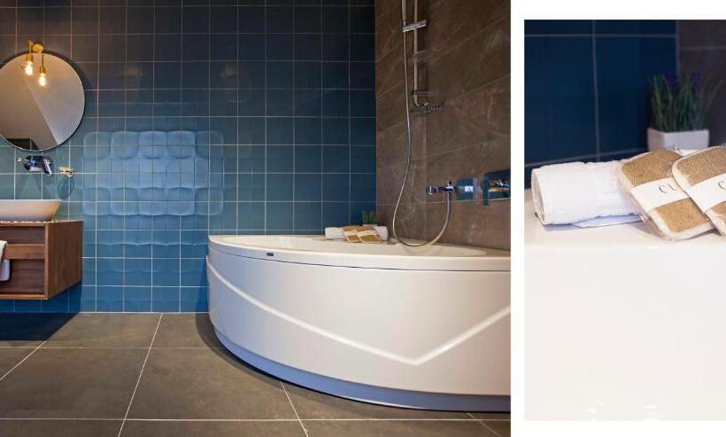 جناح جونيور, Cura