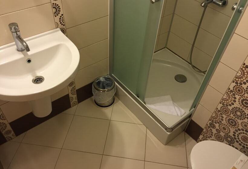 غرفة قياسية, Datca Kilic