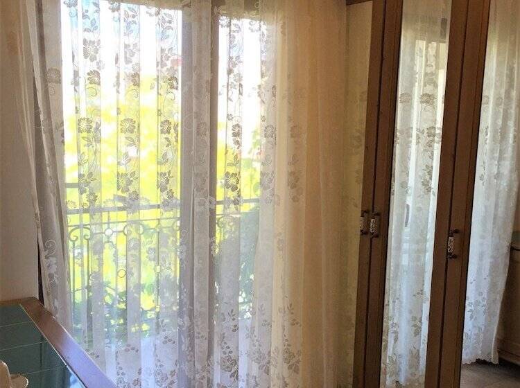 غرفة قياسية, Datca Kilic