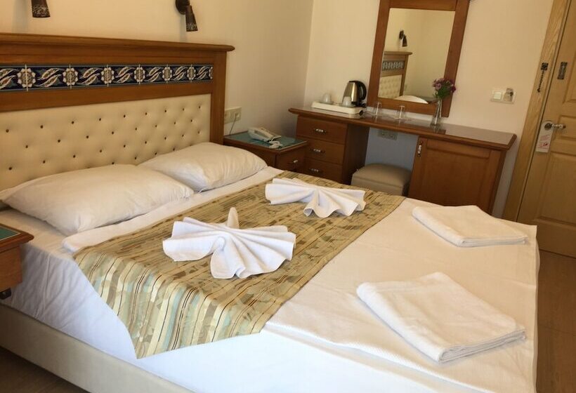 غرفة قياسية, Datca Kilic