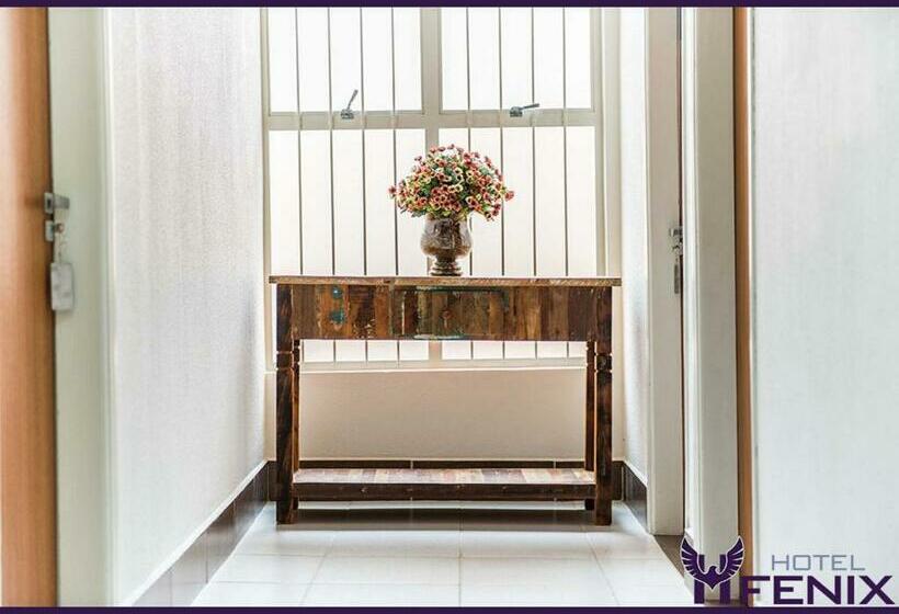 غرفة قياسية ثلاثية, Fenix