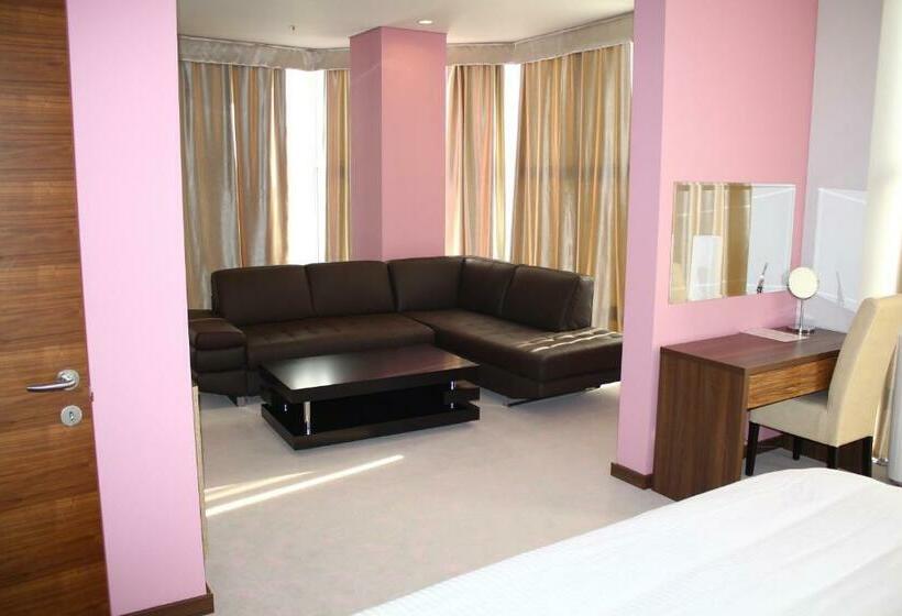 استودیوی استاندارد, Franca Hotel Pljevlja