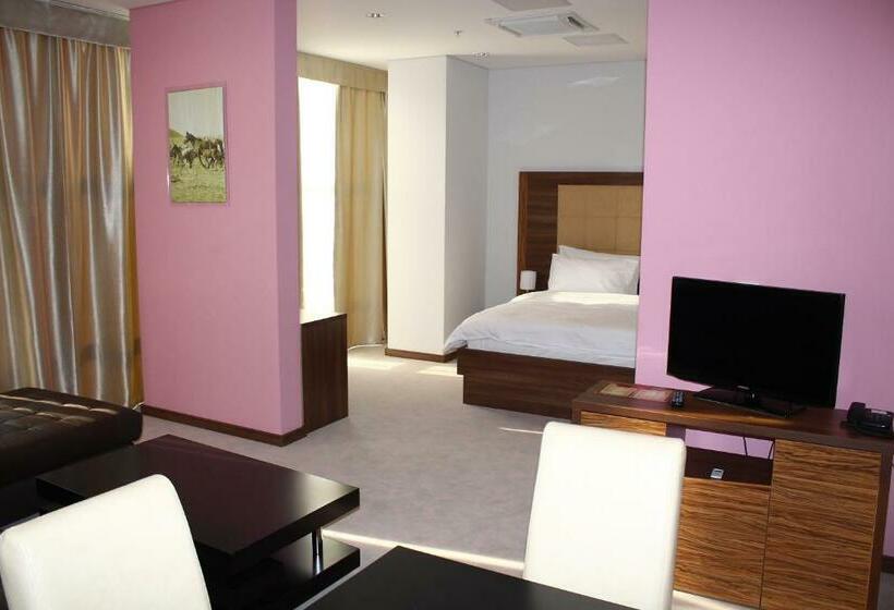 استودیوی استاندارد, Franca Hotel Pljevlja