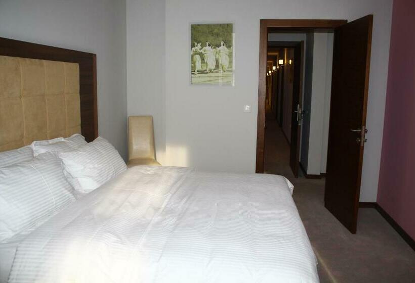 استودیوی استاندارد, Franca Hotel Pljevlja