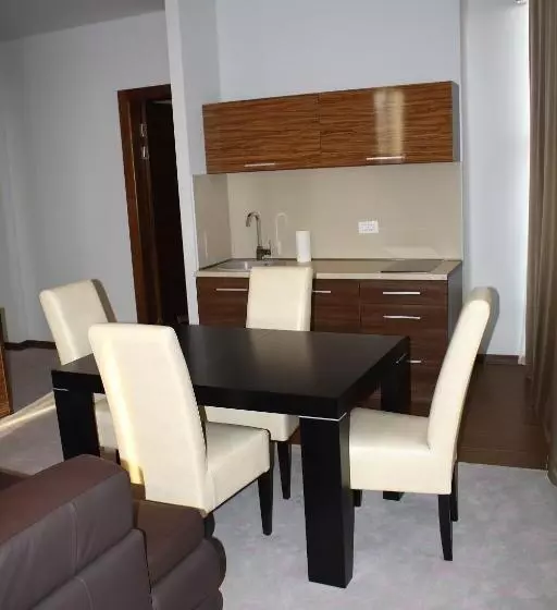 استودیوی استاندارد, Franca Hotel Pljevlja