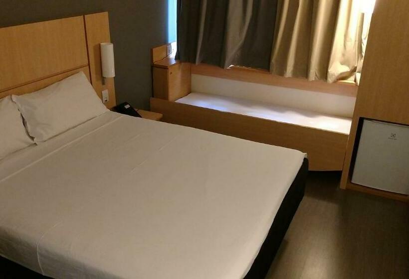 Номер Стандарт, Ibis Catalao