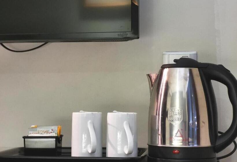 キングサイズベッドのスタンダードルーム, Kimberley Hotel Georgetown