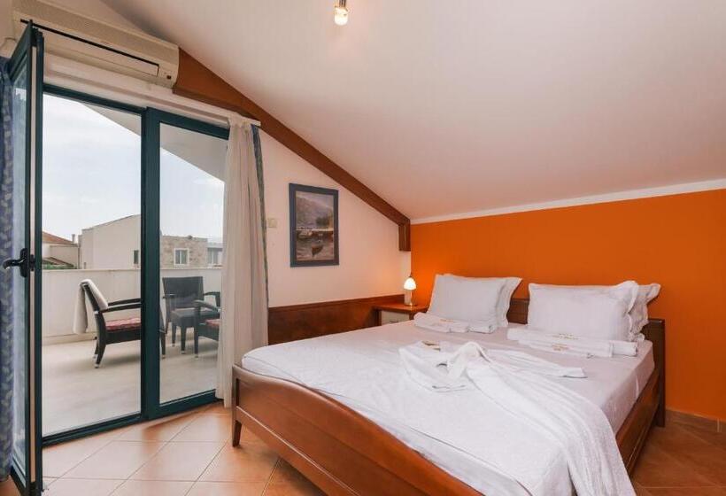 اتاق استاندارد, Villa Royal