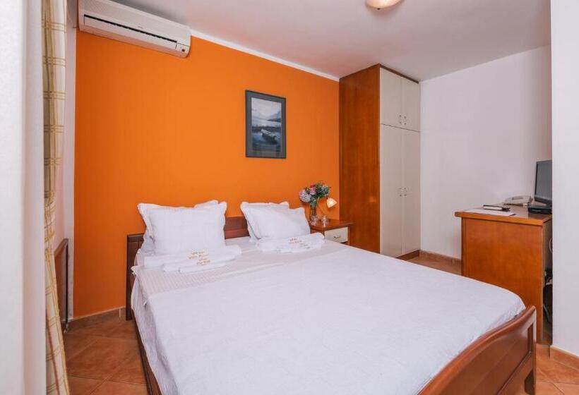 اتاق استاندارد, Villa Royal