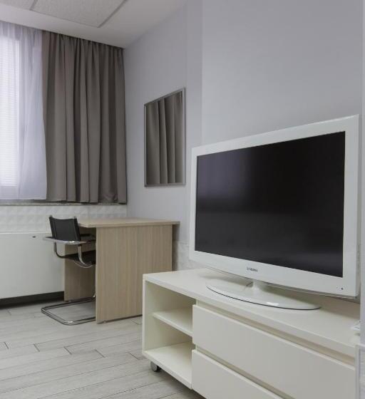 اتاق لوکس سه تخته, 7 Hills Rooms