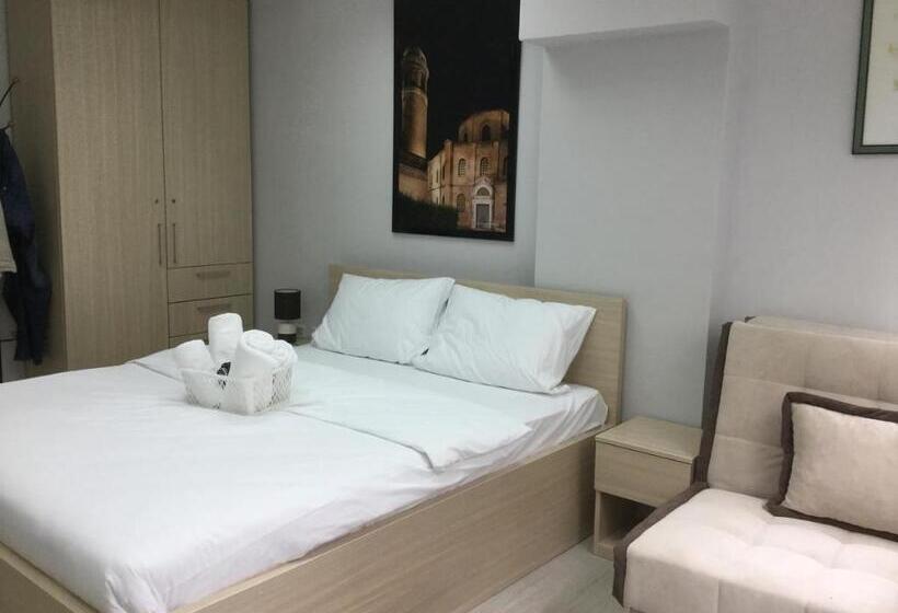 اتاق لوکس سه تخته, 7 Hills Rooms