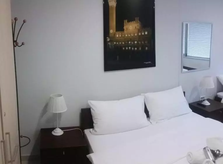 اتاق استاندارد چهار تخته, 7 Hills Rooms