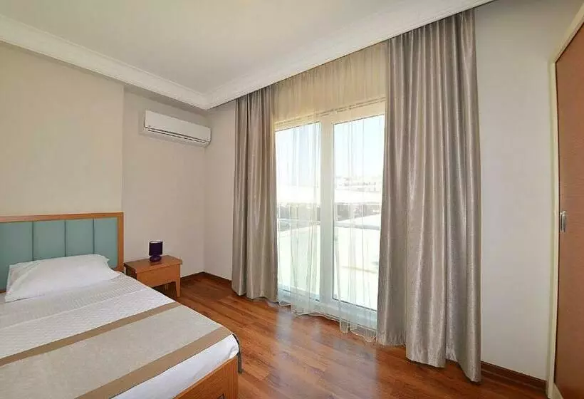 آپارتمان 2 خوابه, The Suites