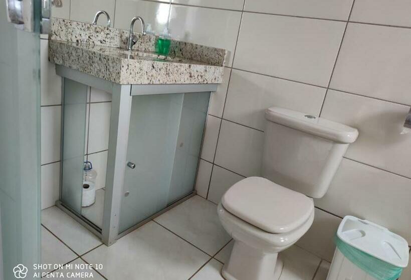 غرفة قياسية, Canastra Season