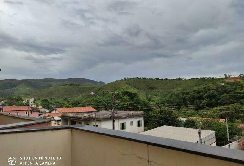 غرفة قياسية, Canastra Season