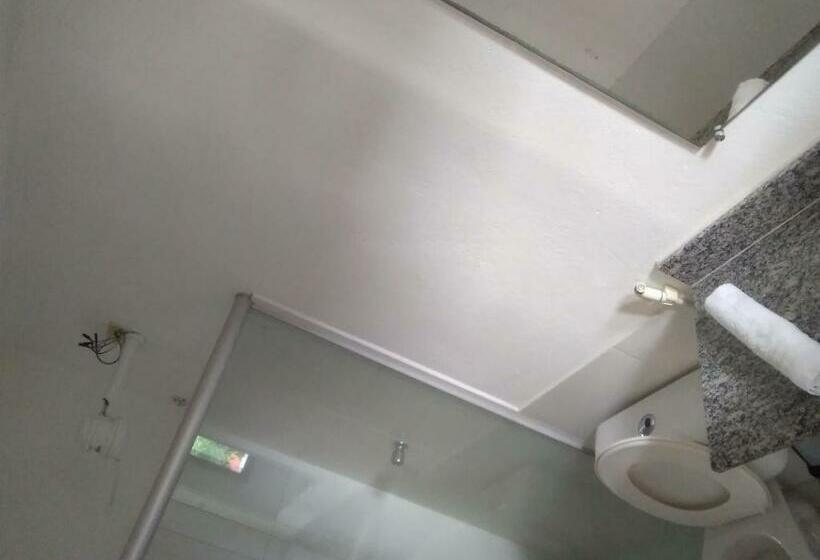 标准间, Hospedaria Cosanostra