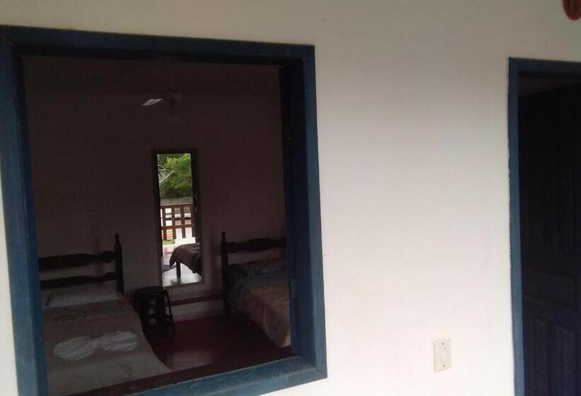 标准三人间, Hospedaria Cosanostra