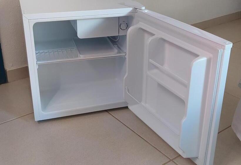 四人标准间, Hospedaria Cosanostra