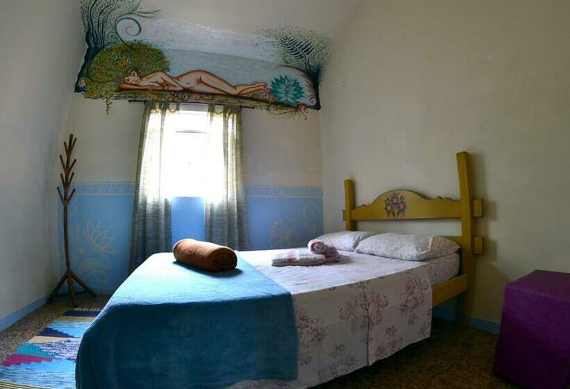 Номер Стандарт Совместная Ванная, Hostel Tiradentes